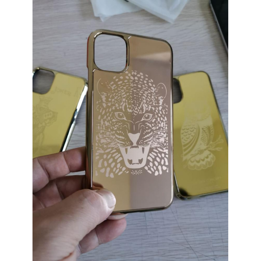 iphone 11 pro gold phone case